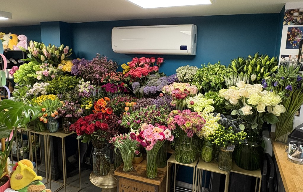 Flower bar at Gin House Flowers, Histon